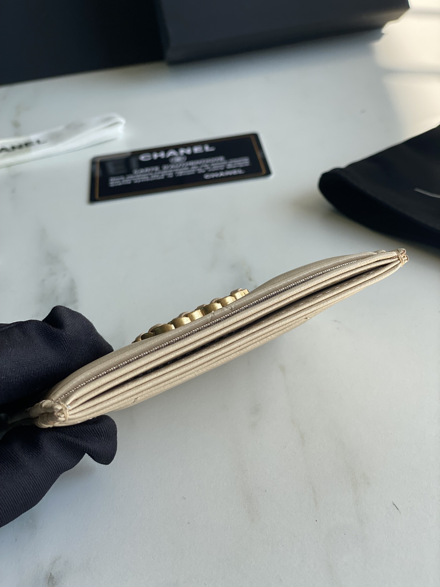 Ch*el 19  card holder