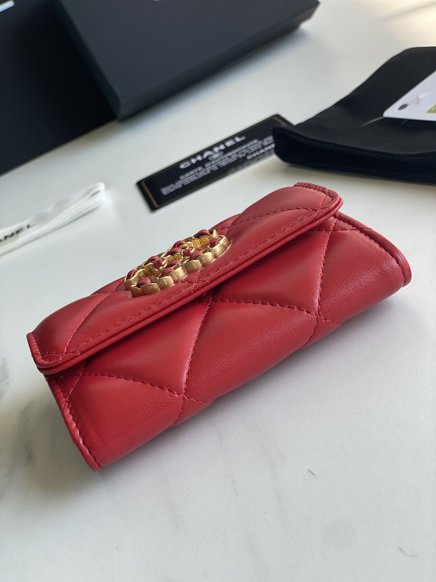 Ch*el 19 flap card holder