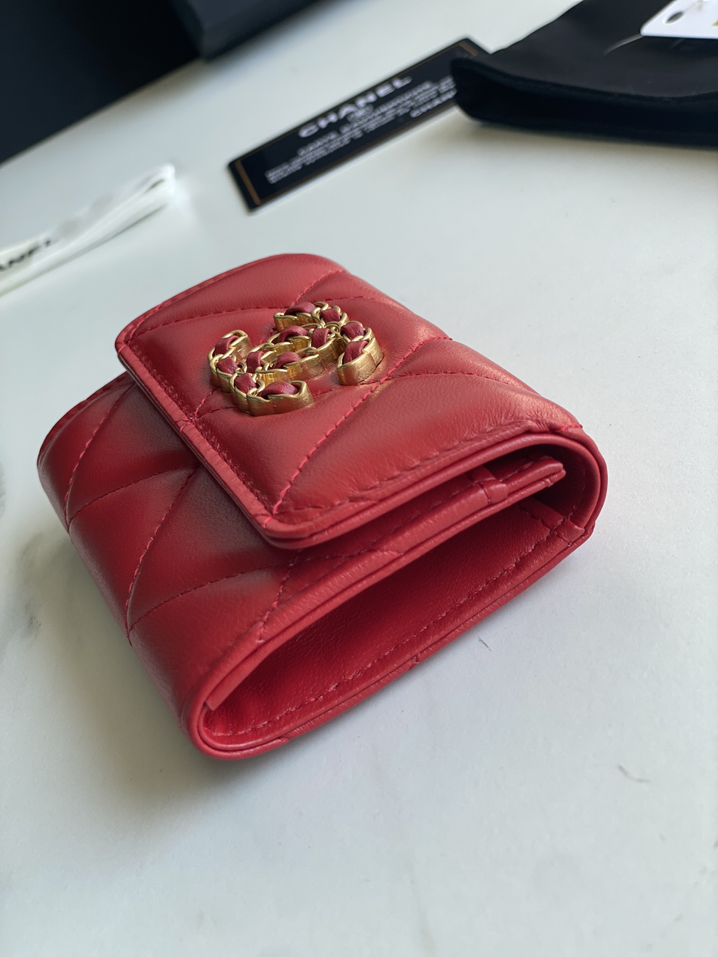 Ch*el 19 flap card holder