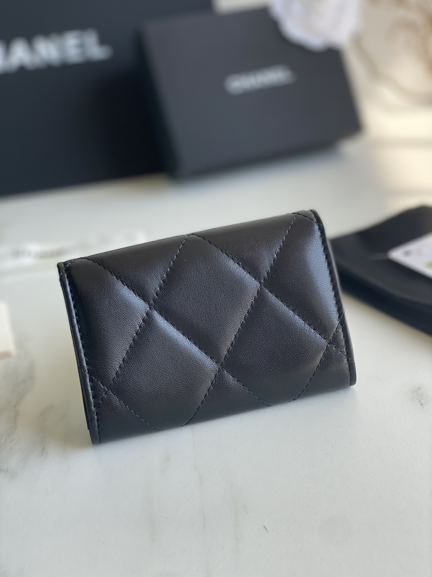 Ch*el 19 flap card holder