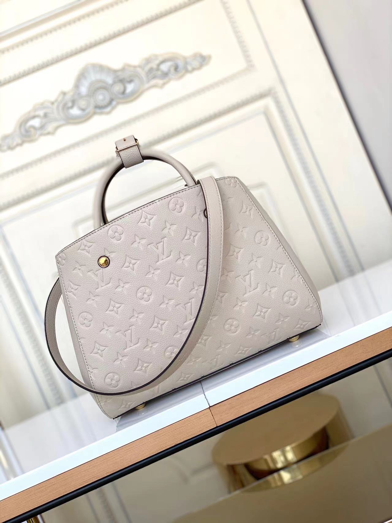 Montaigne MM Empreinte Leather