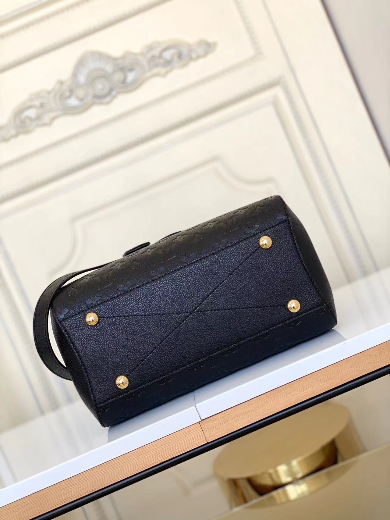Montaigne MM Empreinte Leather