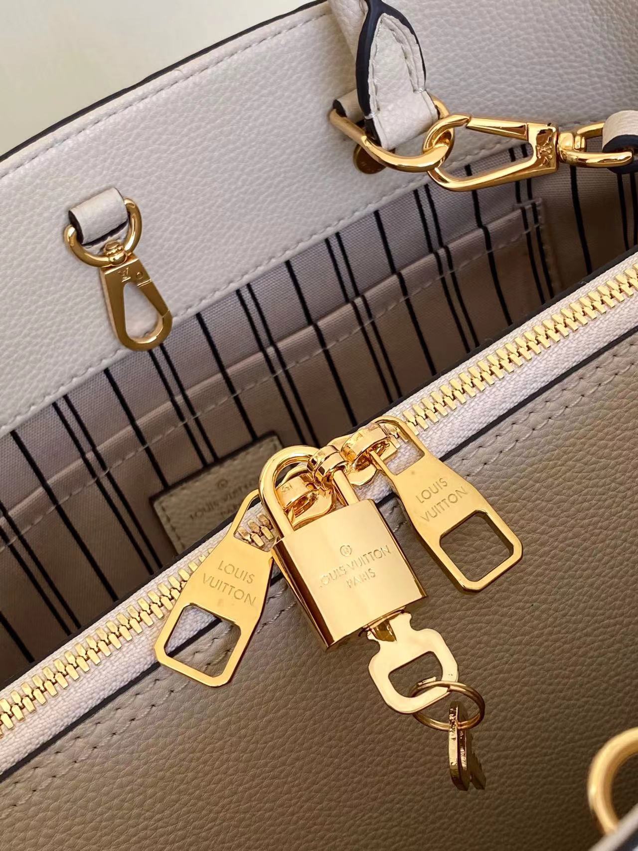 Montaigne MM Empreinte Leather