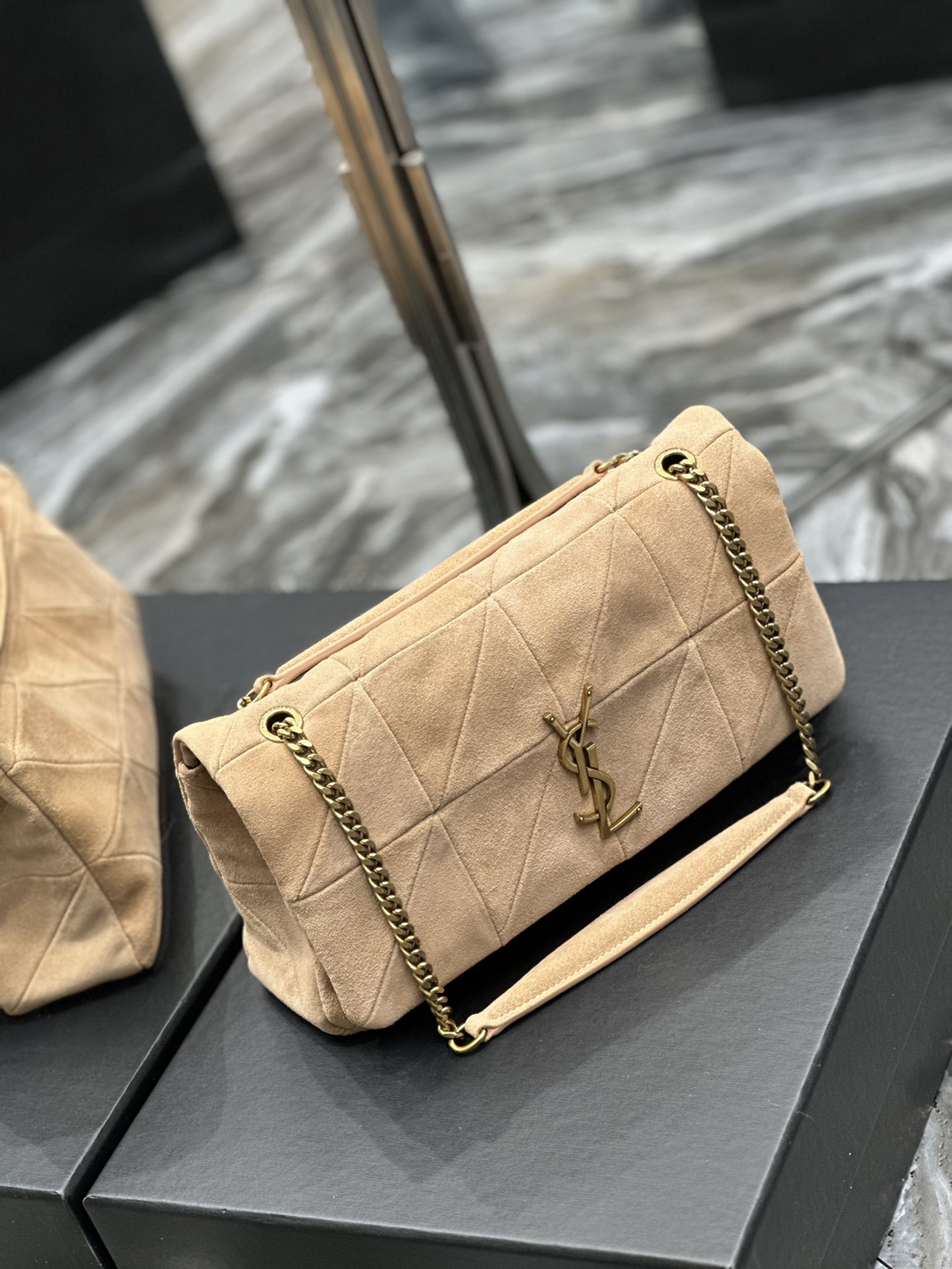 JAMIE MEDIUM CHAIN BAG “CARRÉ RIVE GAUCHE” IN LAMBSKIN AND SUEDE
