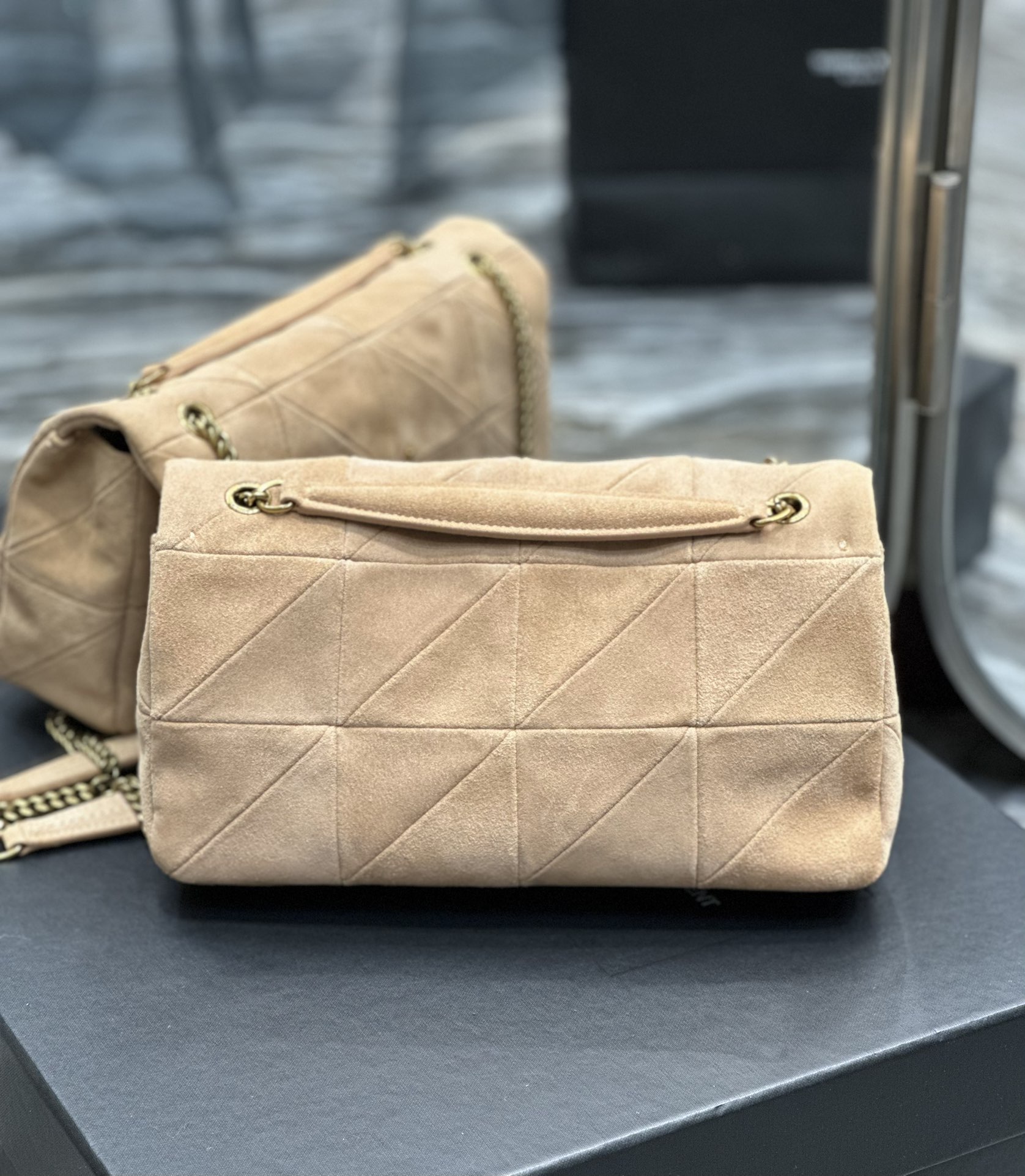 JAMIE MEDIUM CHAIN BAG “CARRÉ RIVE GAUCHE” IN LAMBSKIN AND SUEDE
