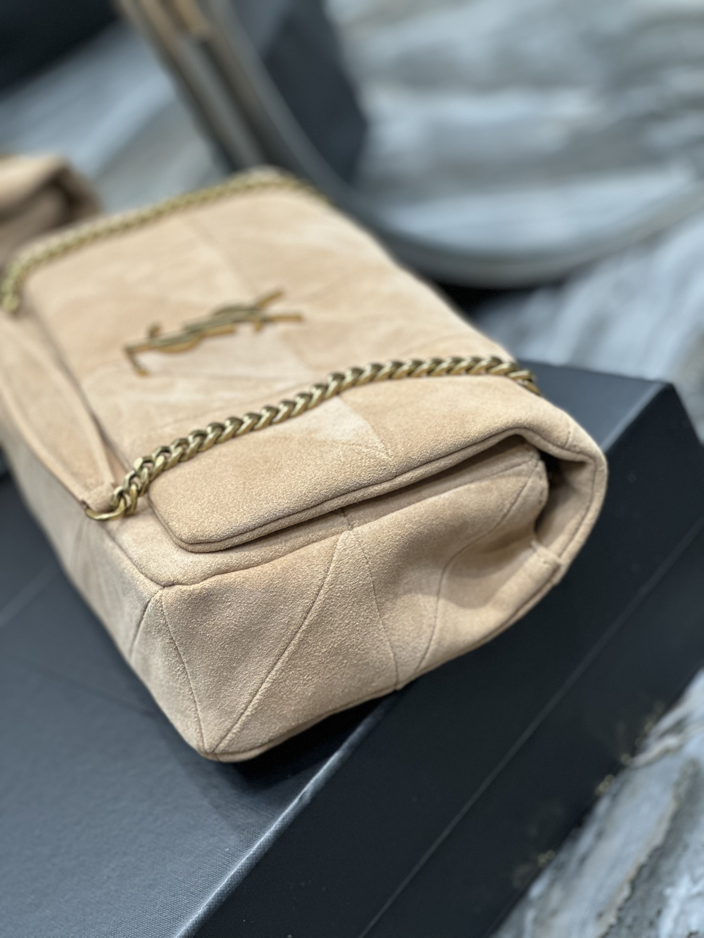JAMIE MEDIUM CHAIN BAG “CARRÉ RIVE GAUCHE” IN LAMBSKIN AND SUEDE