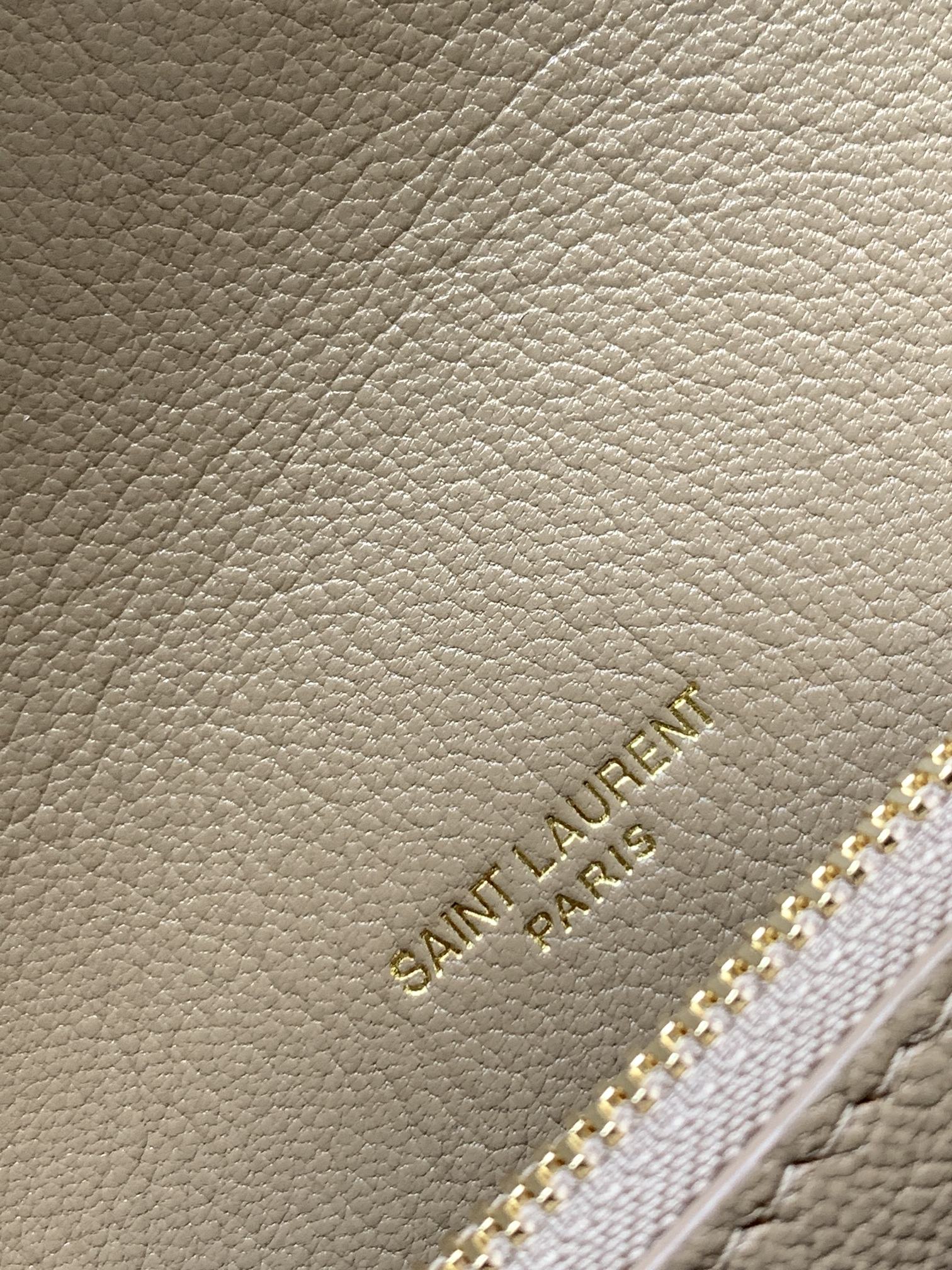 Saint Laurent Medium Chain Bag