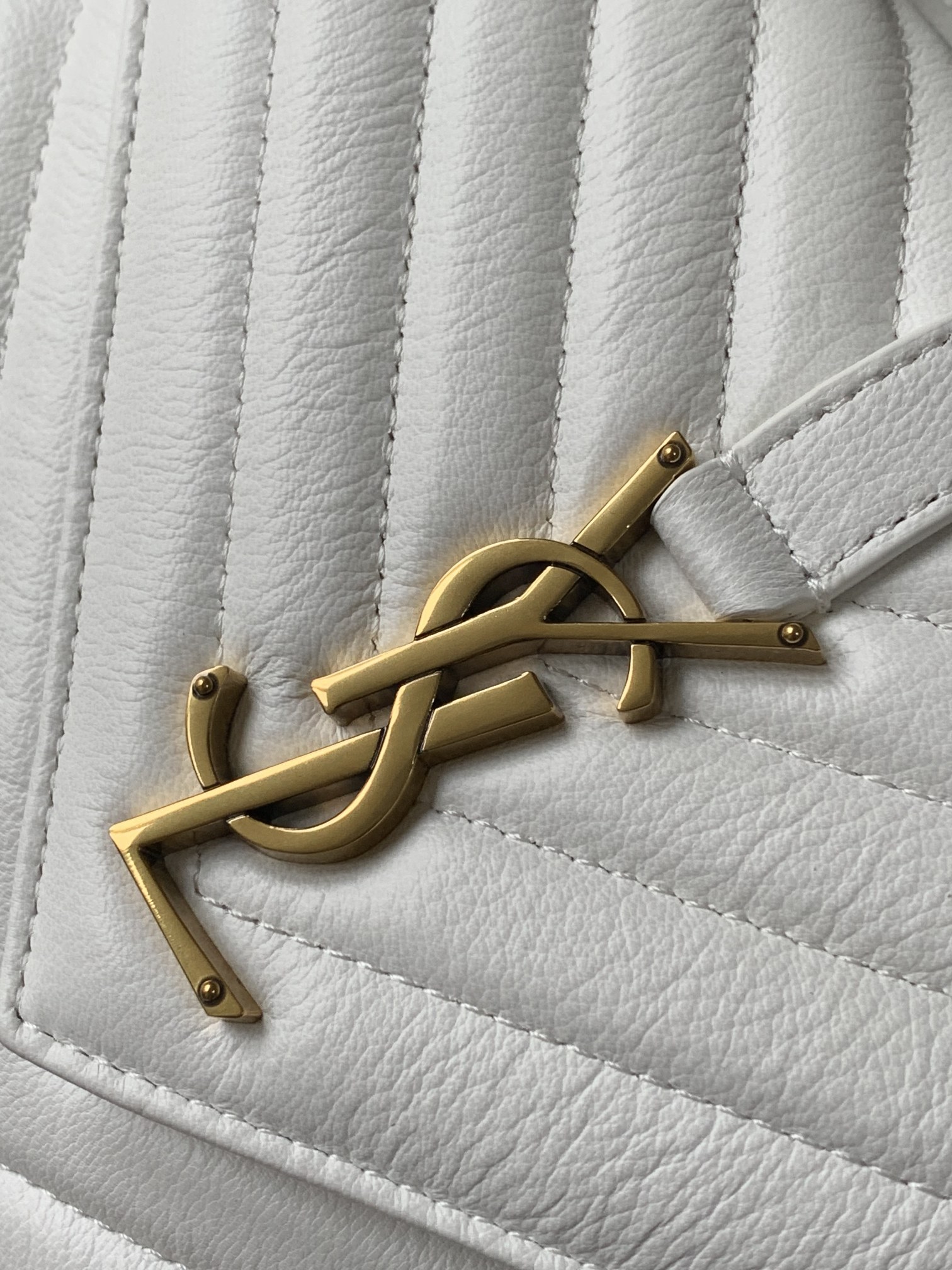 Saint Laurent Medium Chain Bag