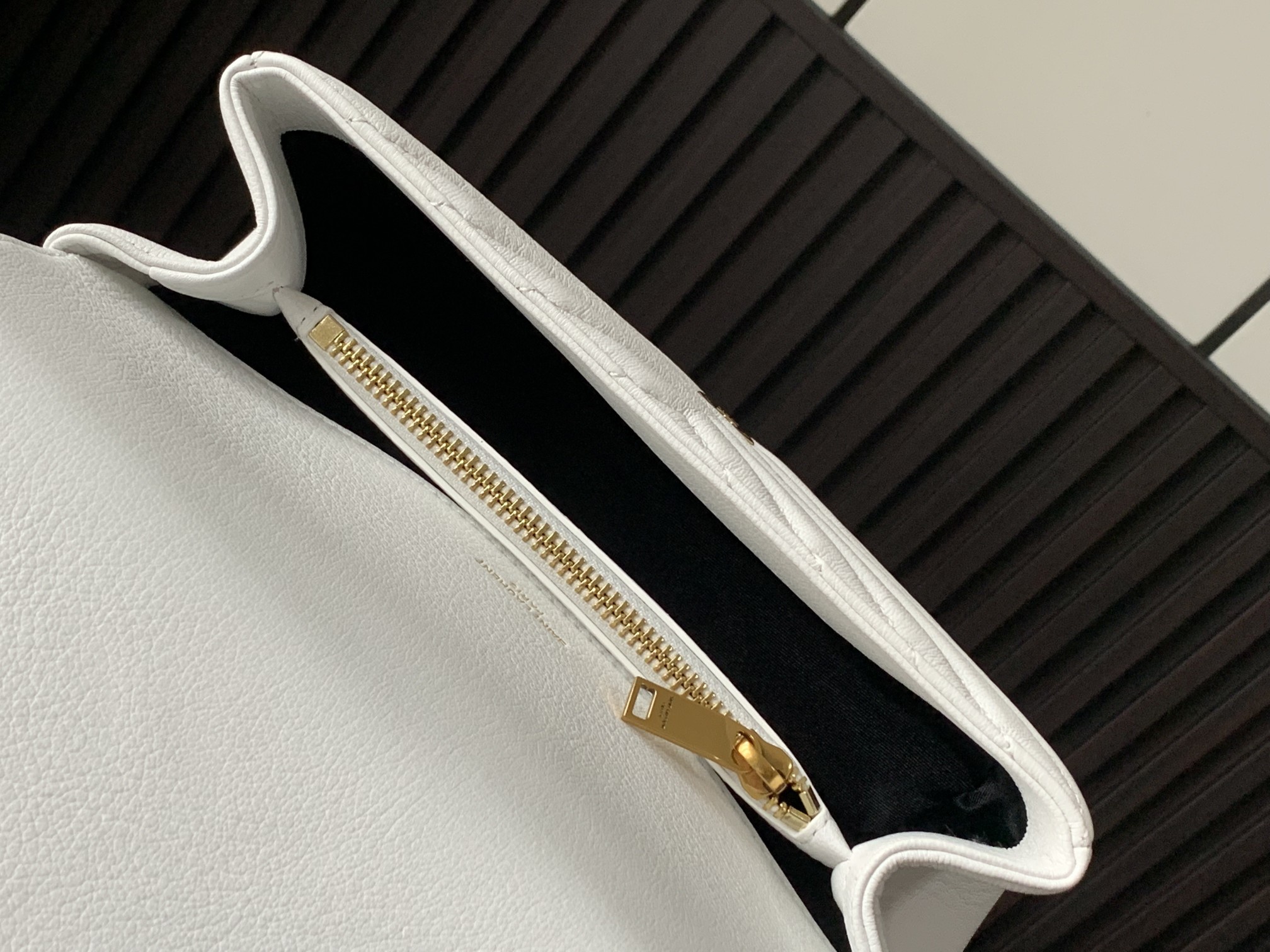 Saint Laurent Medium Chain Bag