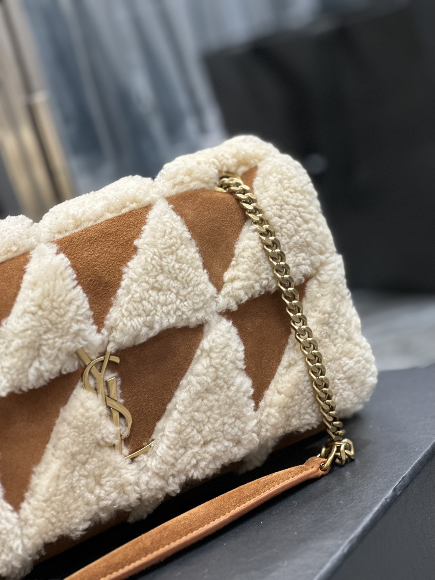 JAMIE MEDIUM CHAIN BAG “CARRÉ RIVE GAUCHE” IN LAMBSKIN AND SUEDE