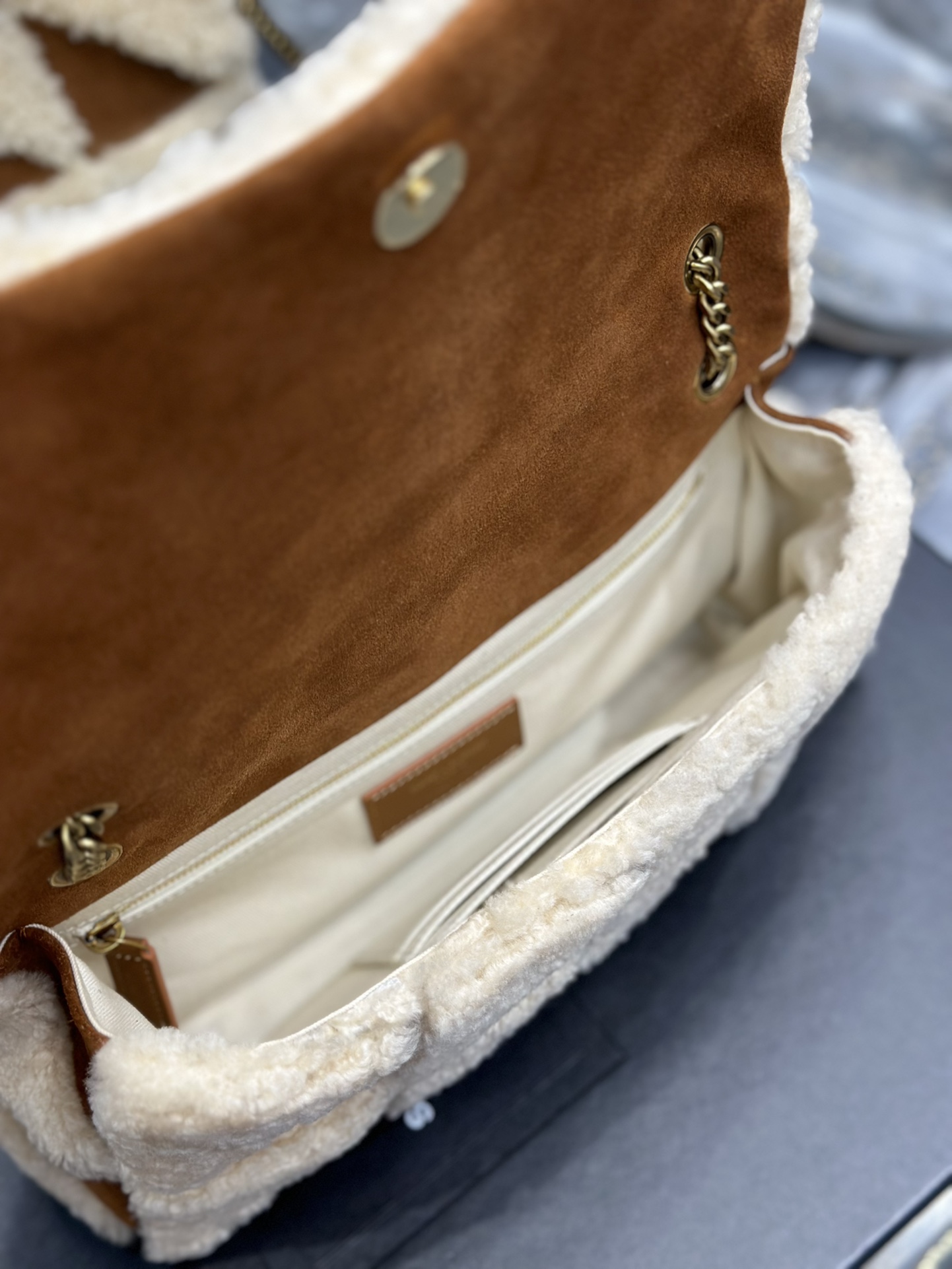 JAMIE MEDIUM CHAIN BAG “CARRÉ RIVE GAUCHE” IN LAMBSKIN AND SUEDE