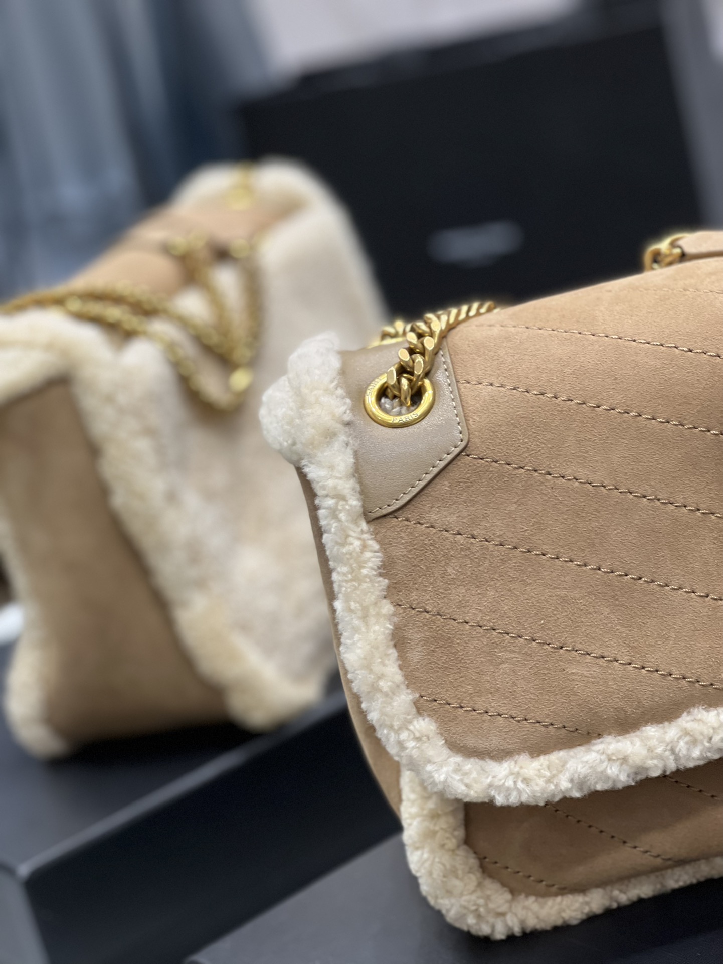 NIKI BABY CHAIN BAG IN CRINKLED VINTAGE LEATHER