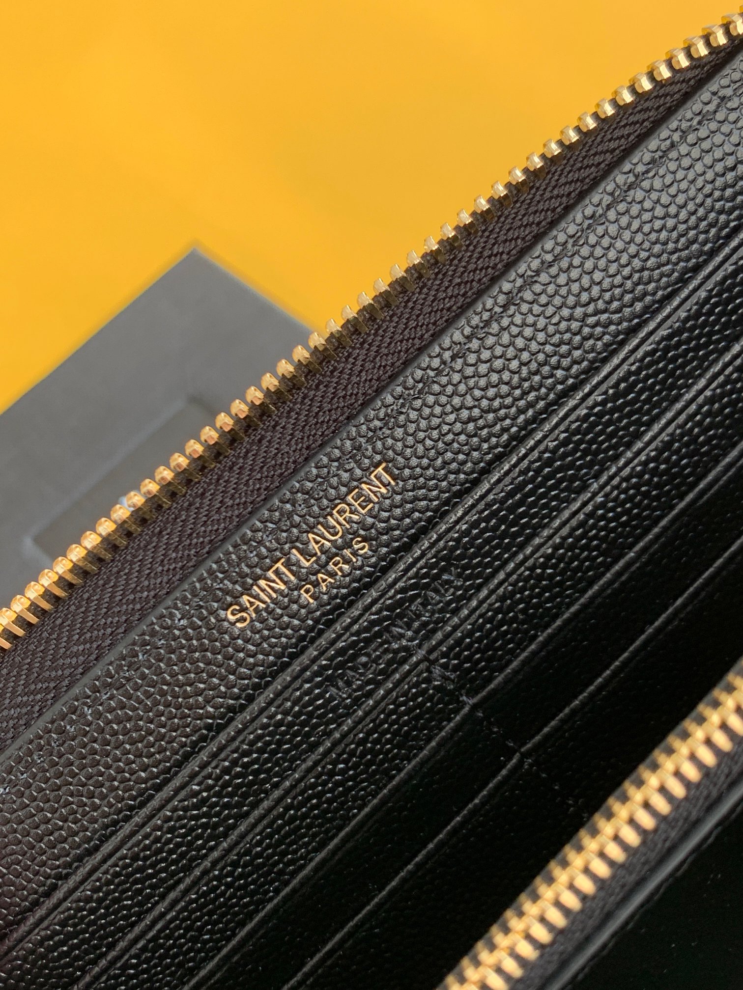 Saint Laurent MONOGRAMS PROMOTIONS