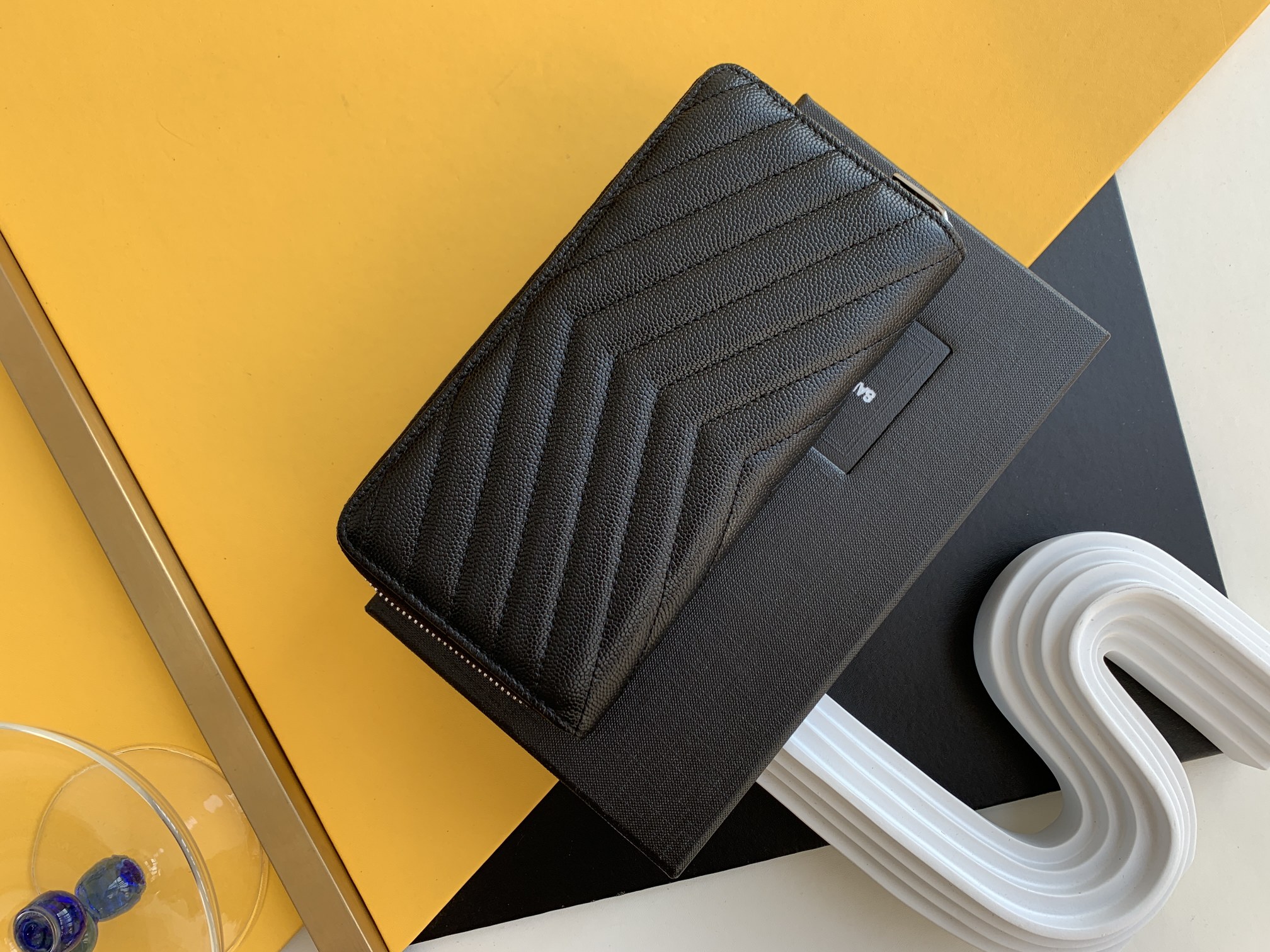 Saint Laurent MONOGRAMS PROMOTIONS