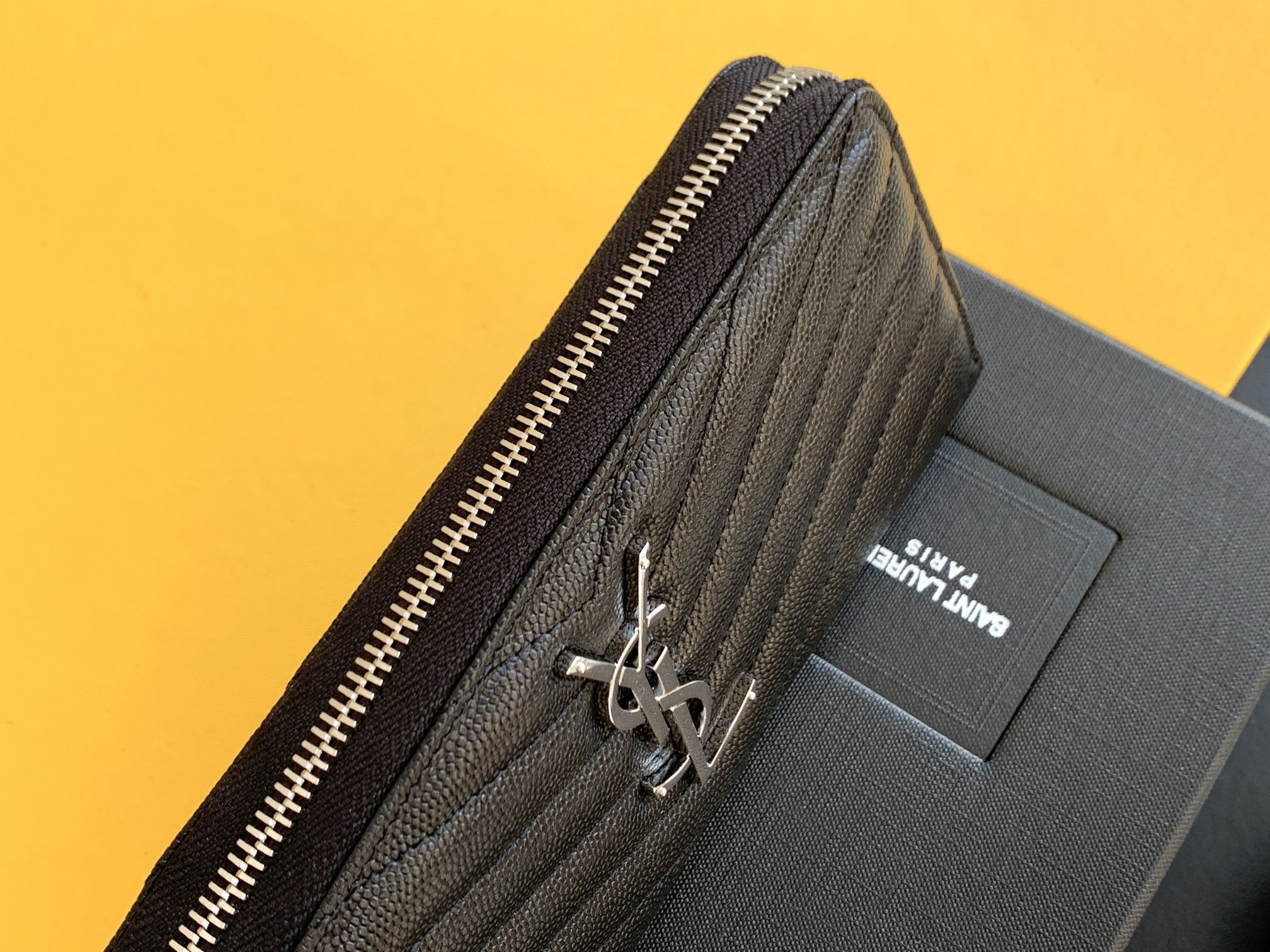 Saint Laurent MONOGRAMS PROMOTIONS