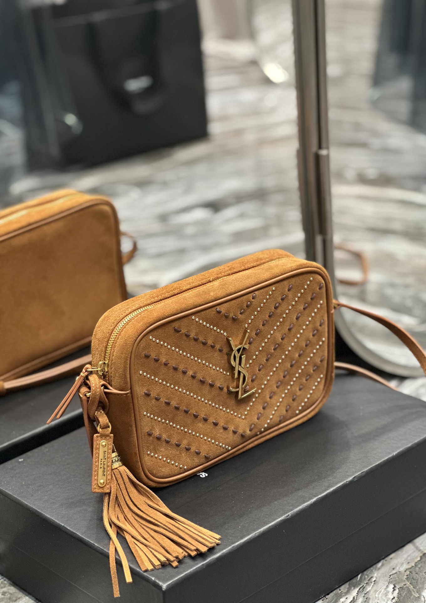 Saint Laurent – Lou suede camera bag – women – Calf Leather – One Size – Brown