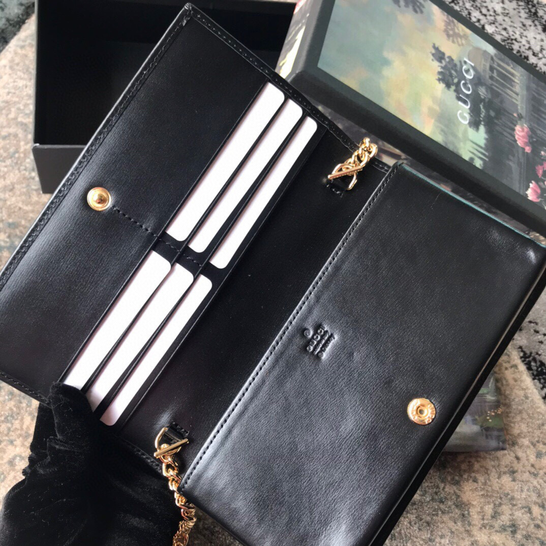 G*u*i horsebit 1955 wallet with chain