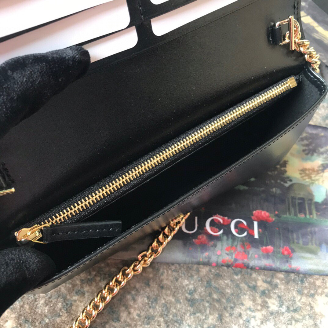 G*u*i horsebit 1955 wallet with chain