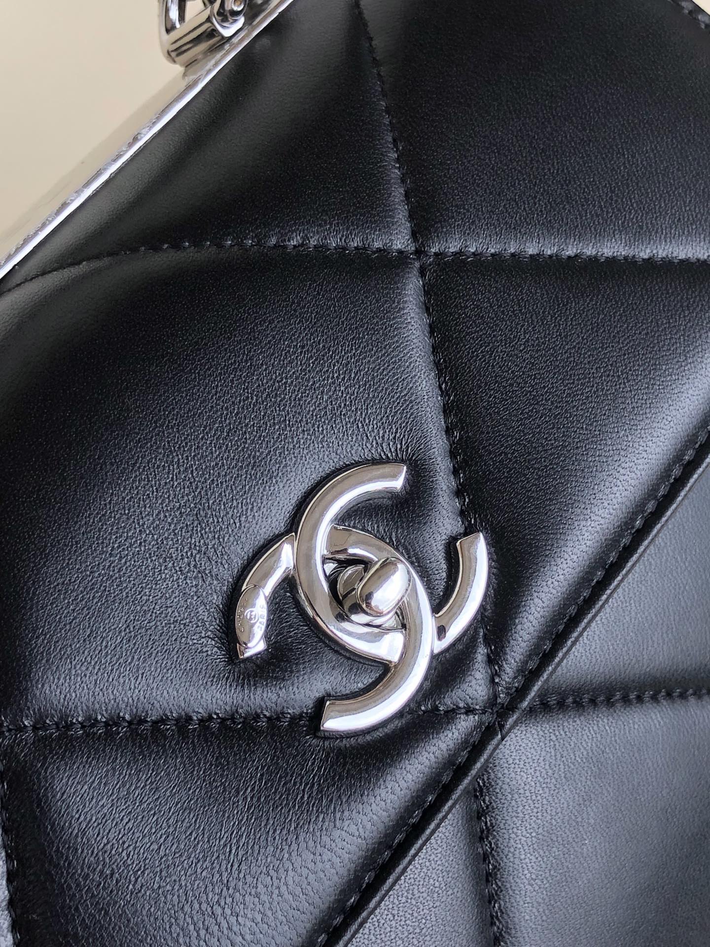 Ch*el trendy cc flap bag black