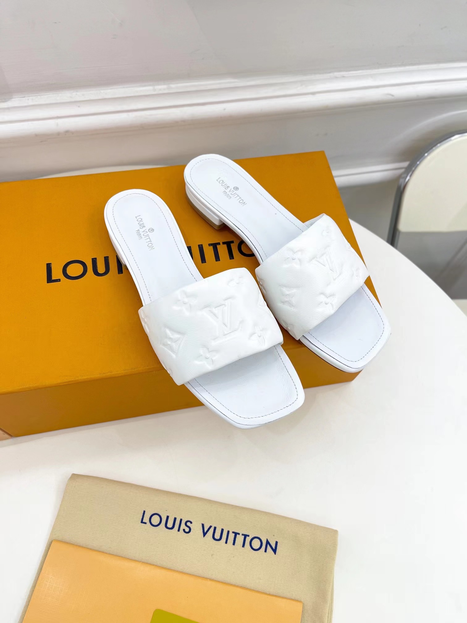 l**is V*t*n revival mule nude white slippers