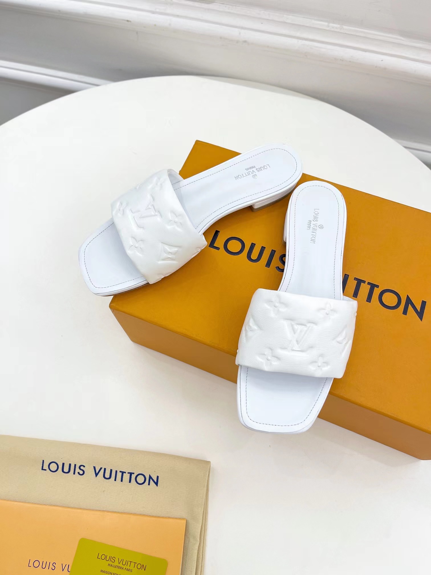 l**is V*t*n revival mule nude white slippers