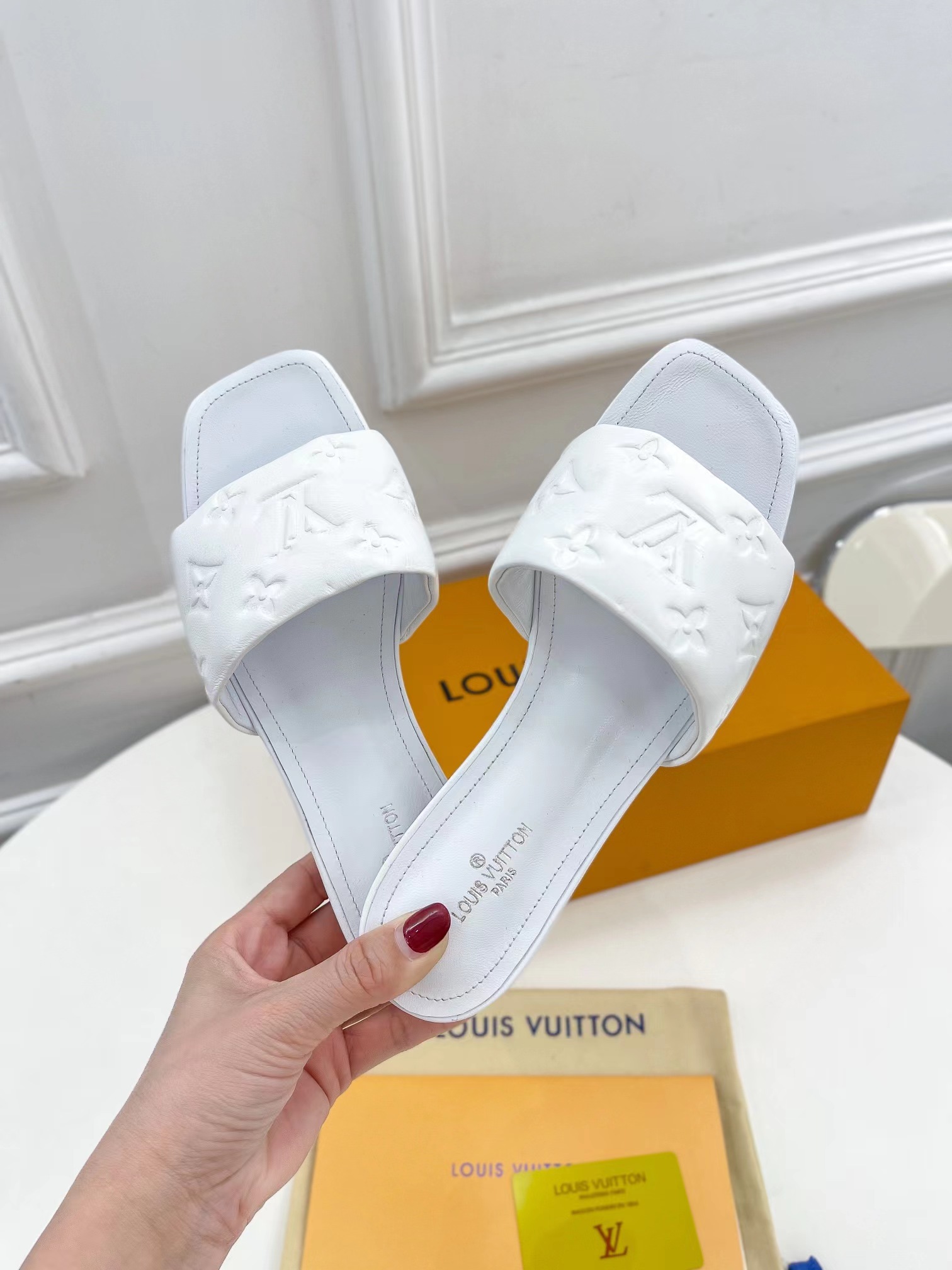 l**is V*t*n revival mule nude white slippers
