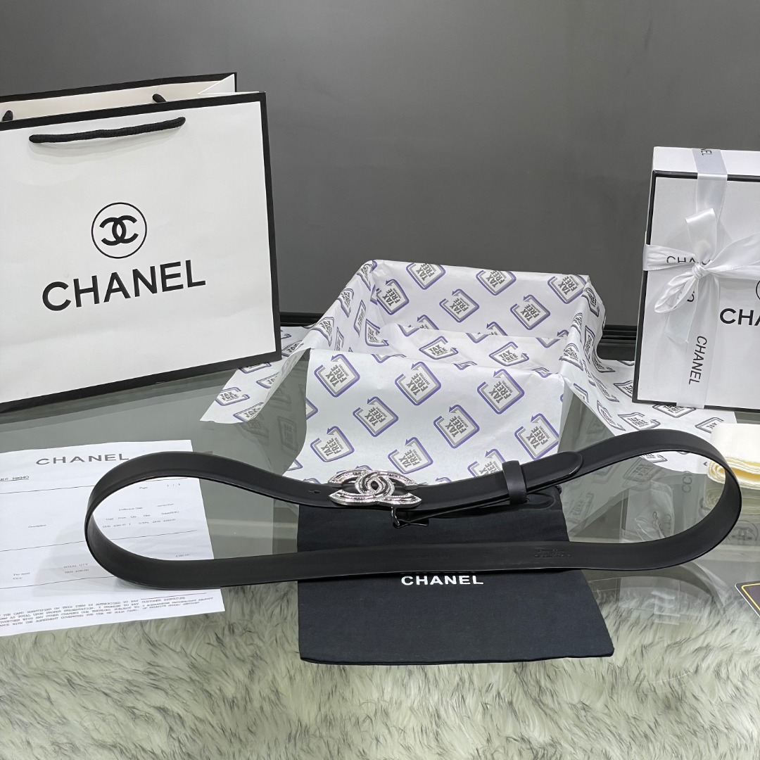 Ch*el red patent leather cc logo belt