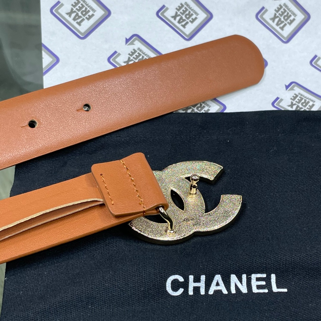 Ch*el red patent leather cc logo belt