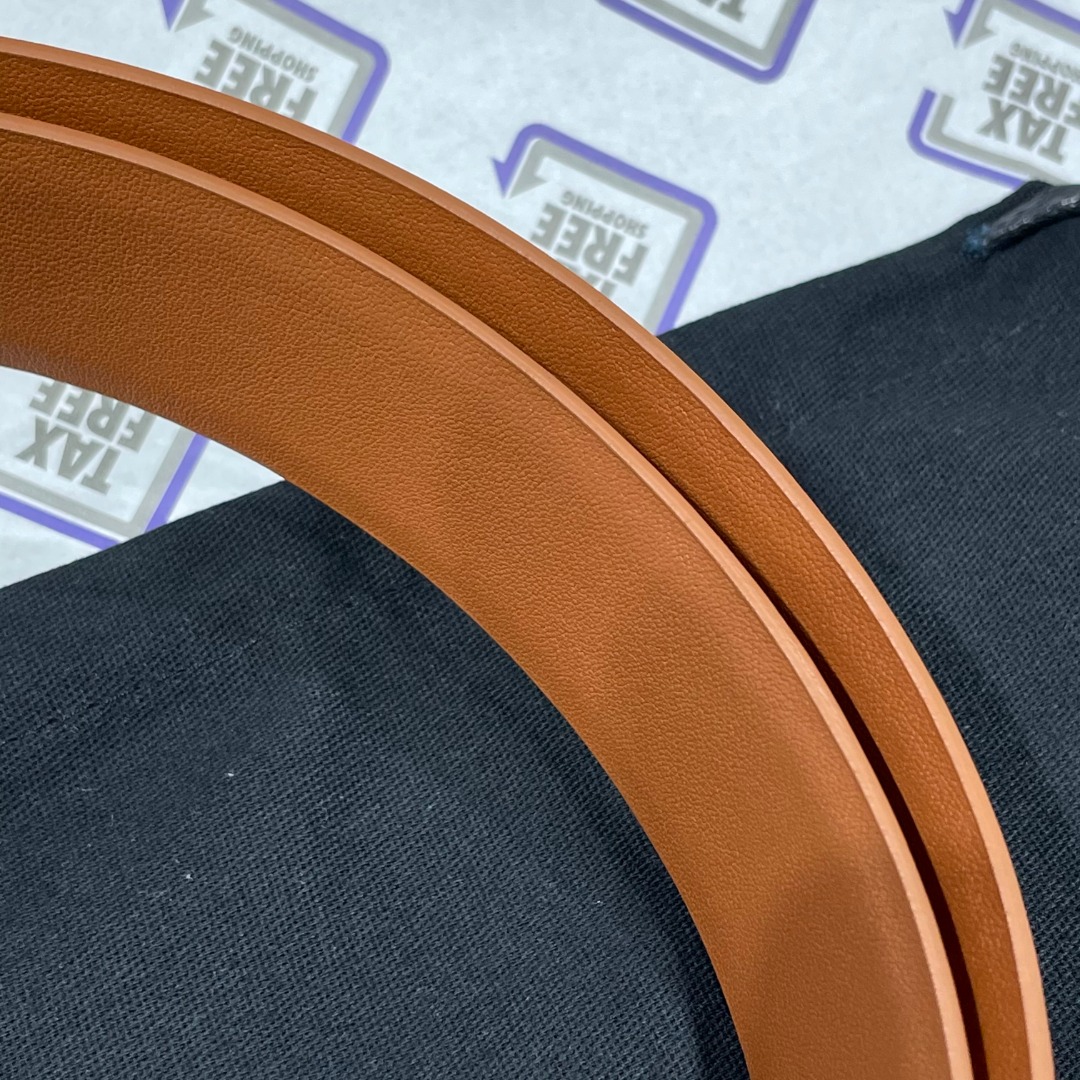 Ch*el red patent leather cc logo belt