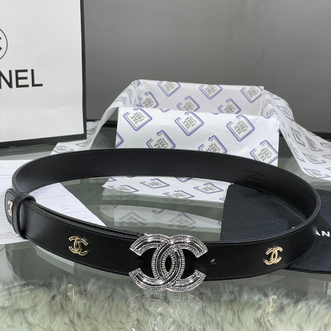 Ch*el red patent leather cc logo belt