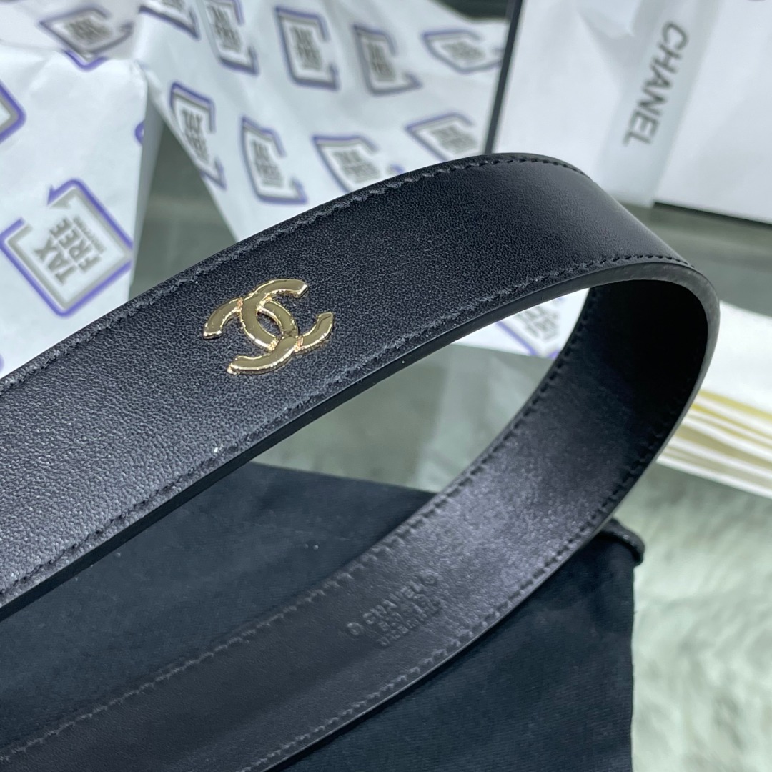 Ch*el red patent leather cc logo belt