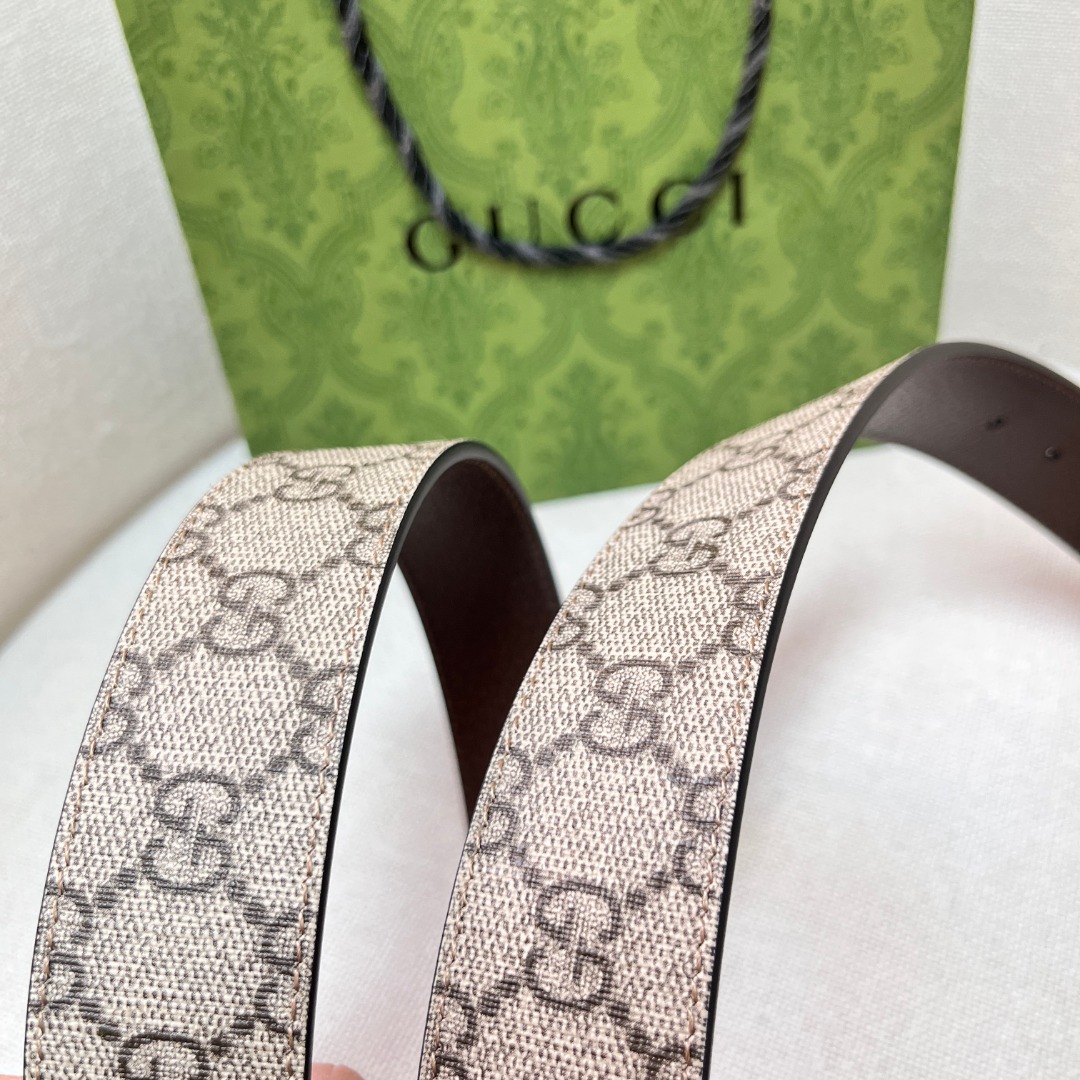 Square G reversible leather belt