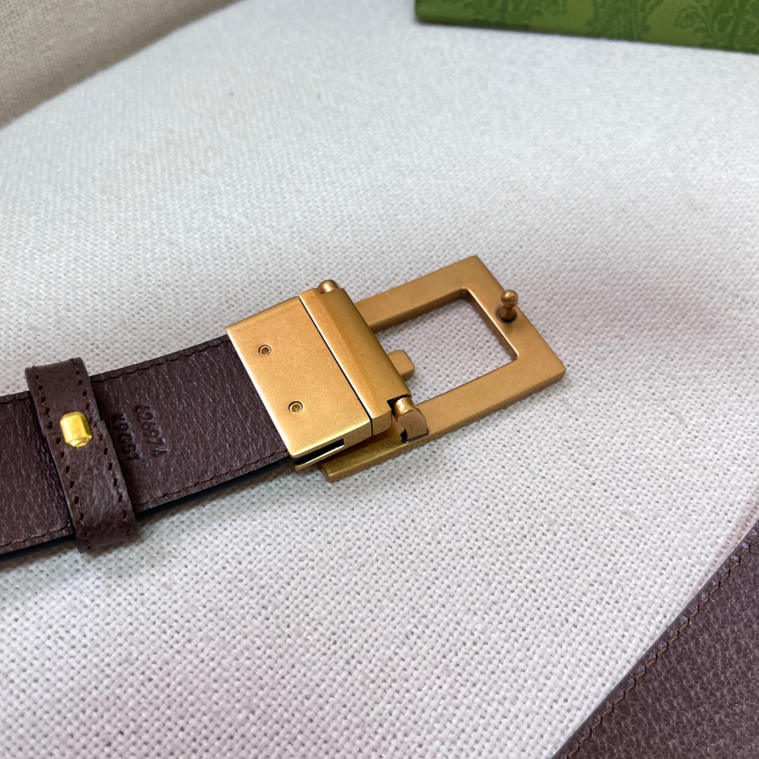 Square G reversible leather belt