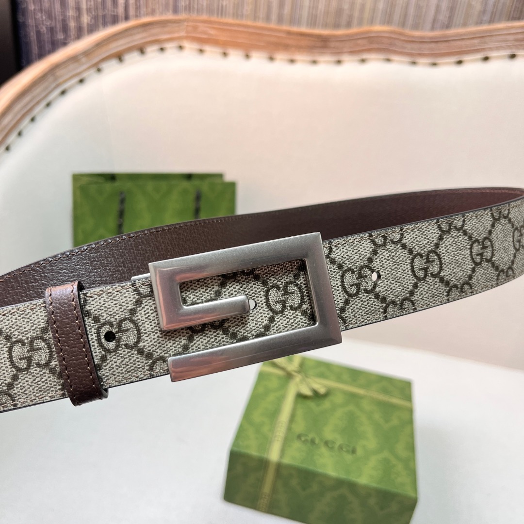 Square G reversible leather belt
