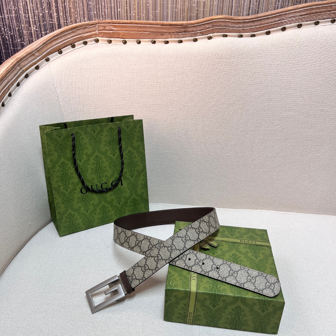 Square G reversible leather belt