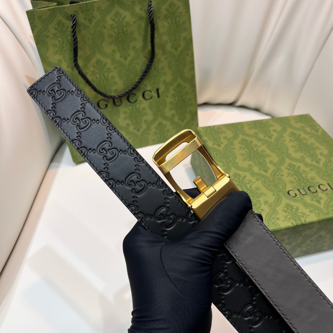 Square G reversible leather belt
