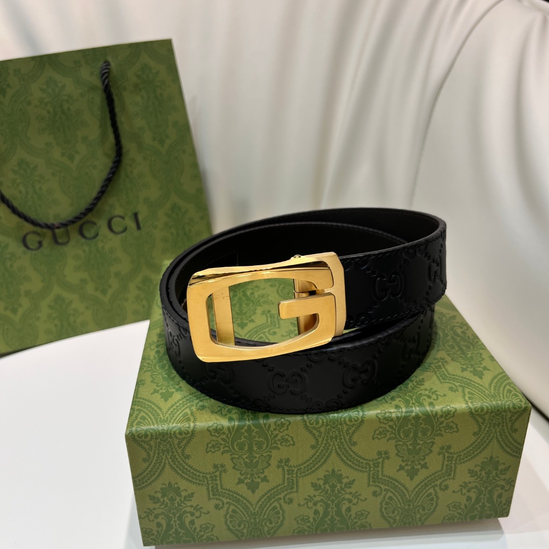 Square G reversible leather belt
