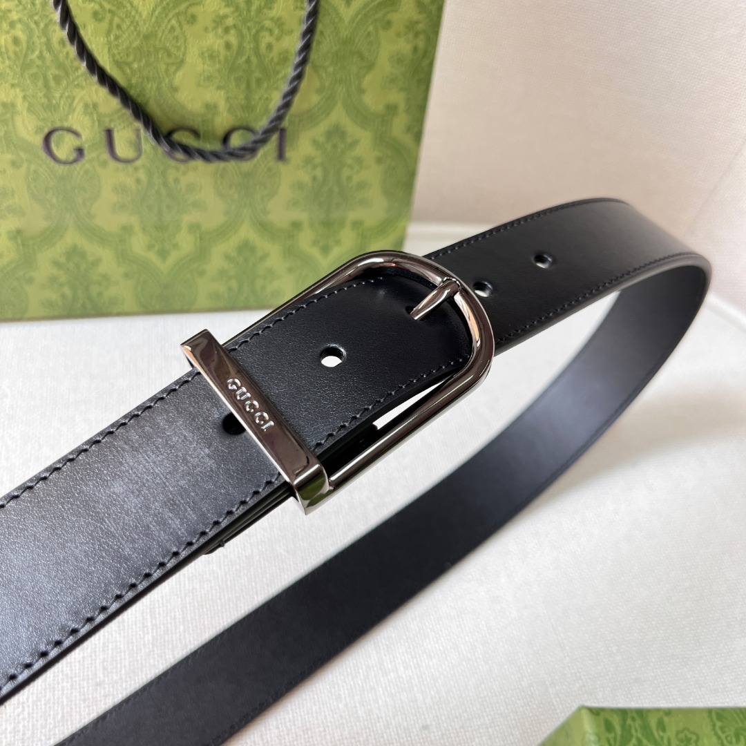 G*u*i leather belt