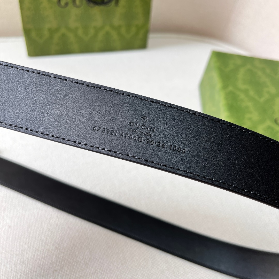 G*u*i leather belt