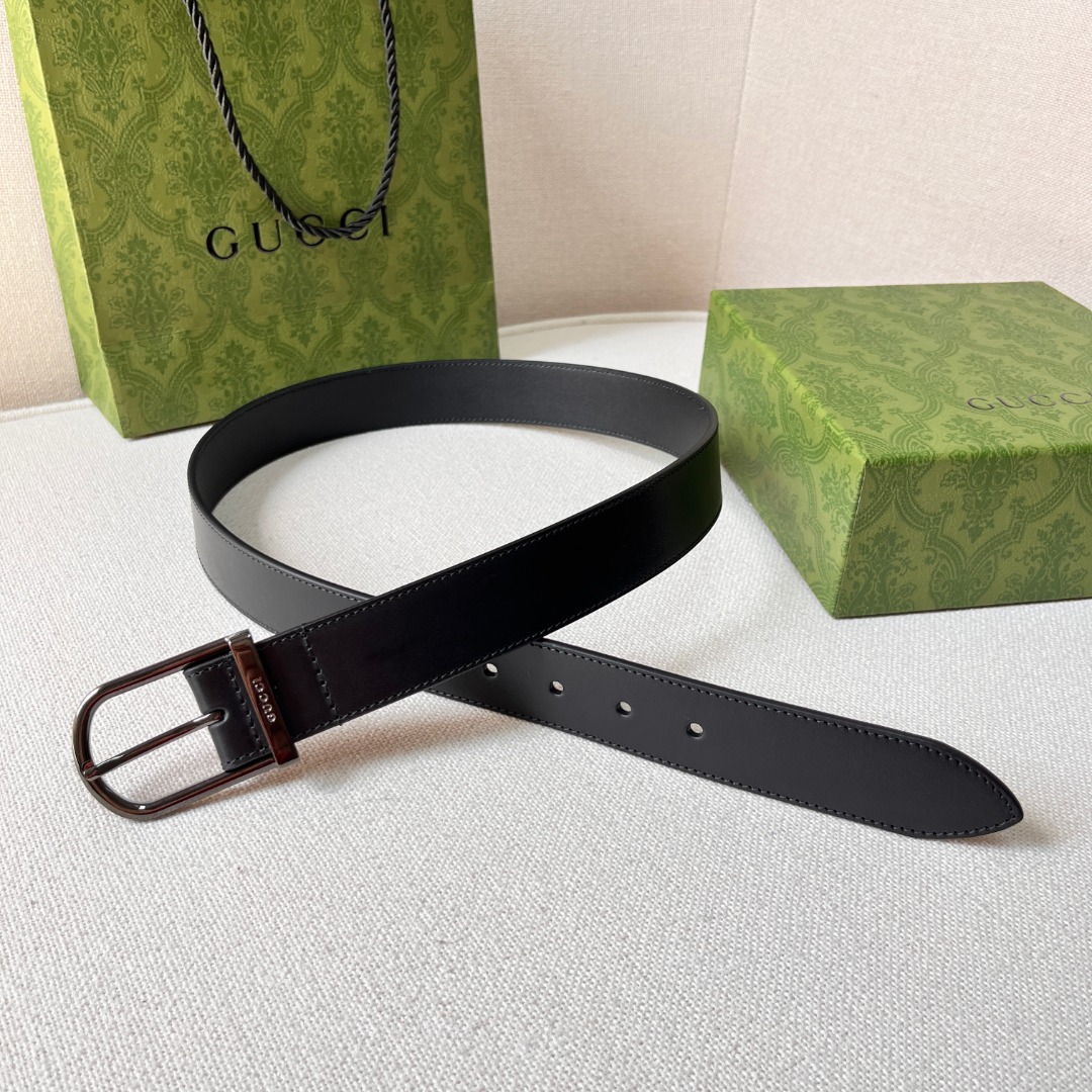 G*u*i leather belt