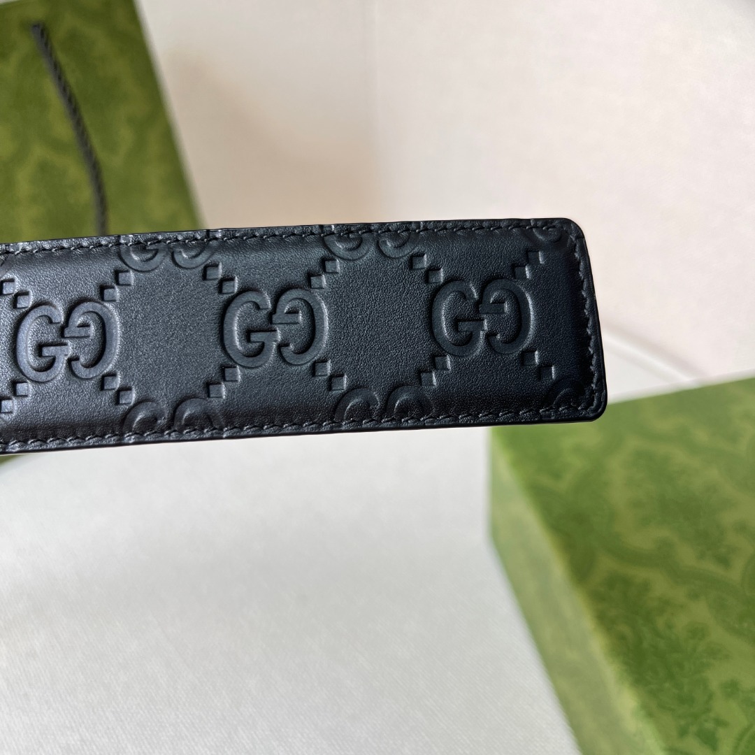 G*u*i monogram belt