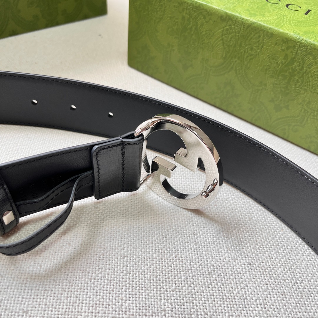 G*u*i blondie belt