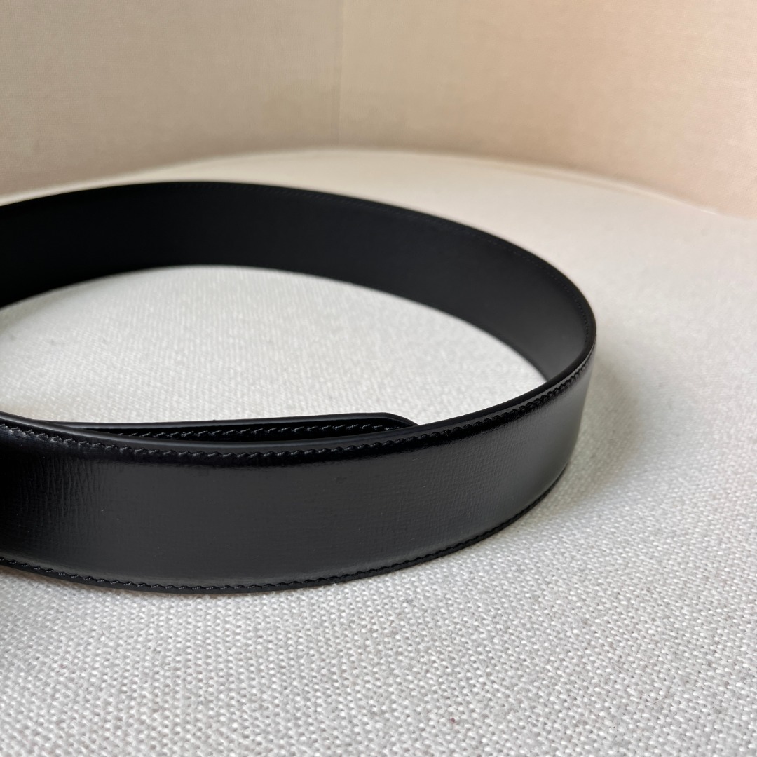 G*u*i blondie belt