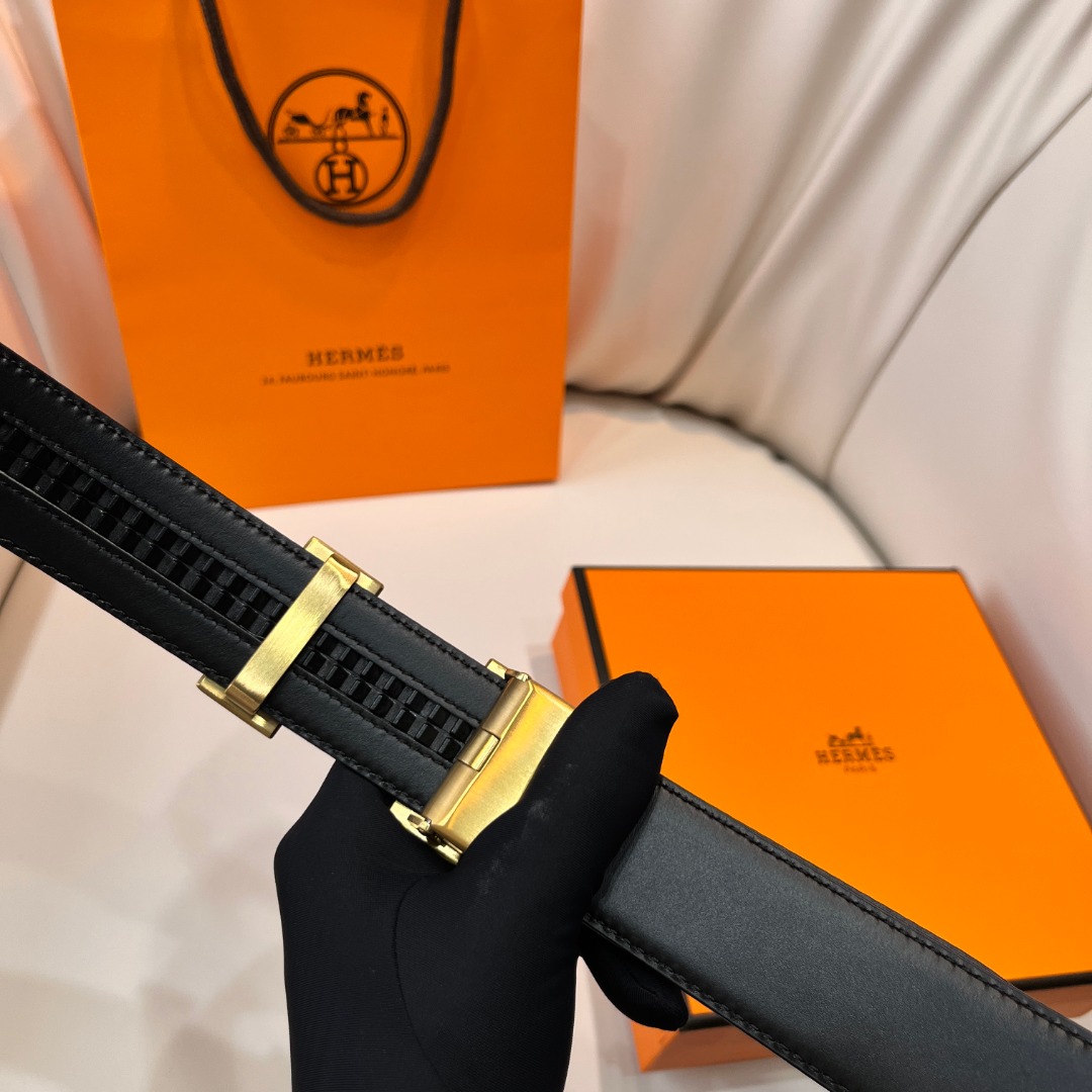 Hermès Cowhide Belt