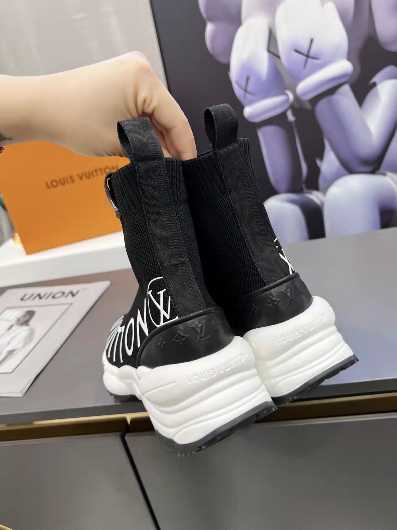 Low-Top Sneakers