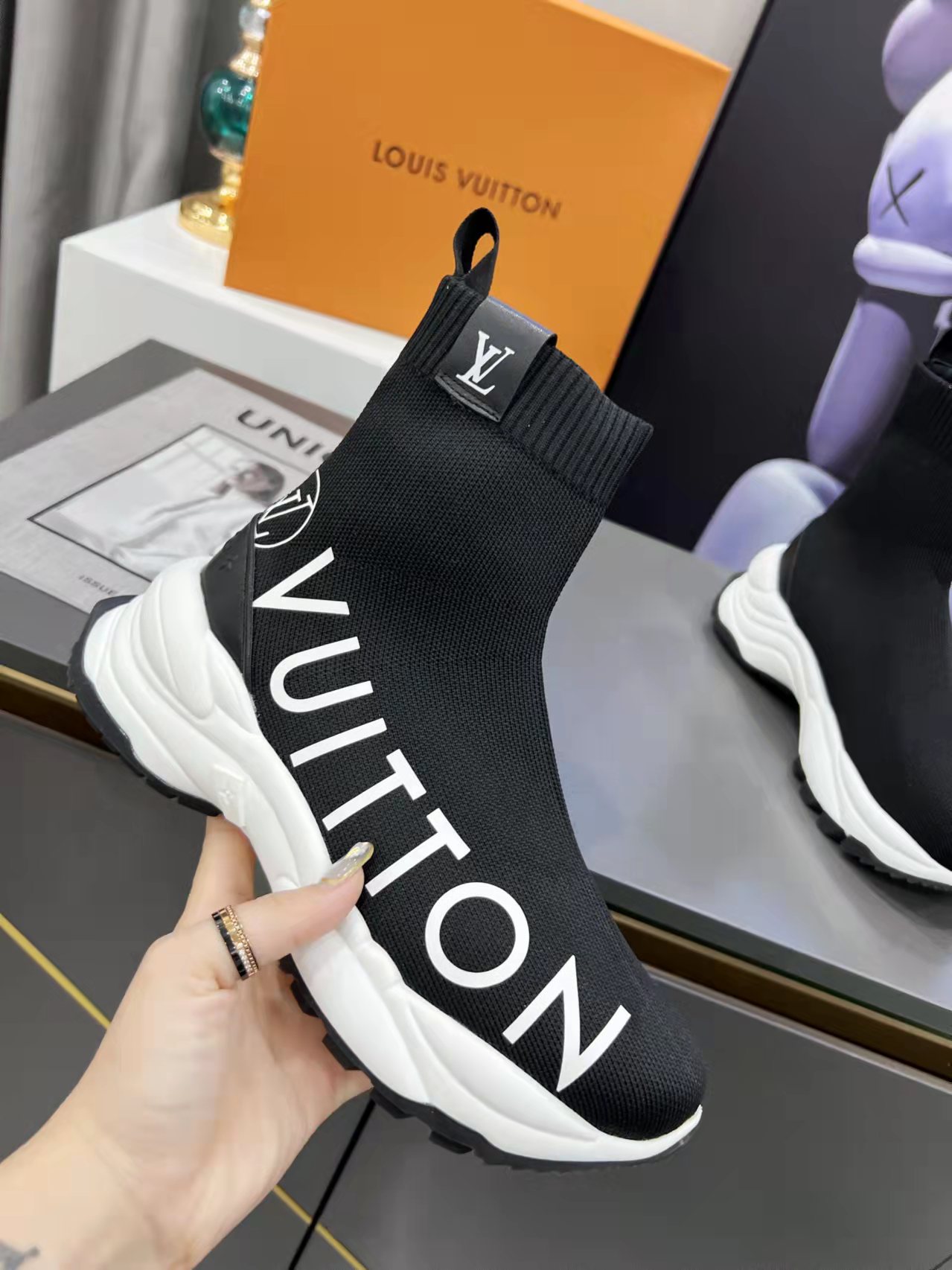 Low-Top Sneakers