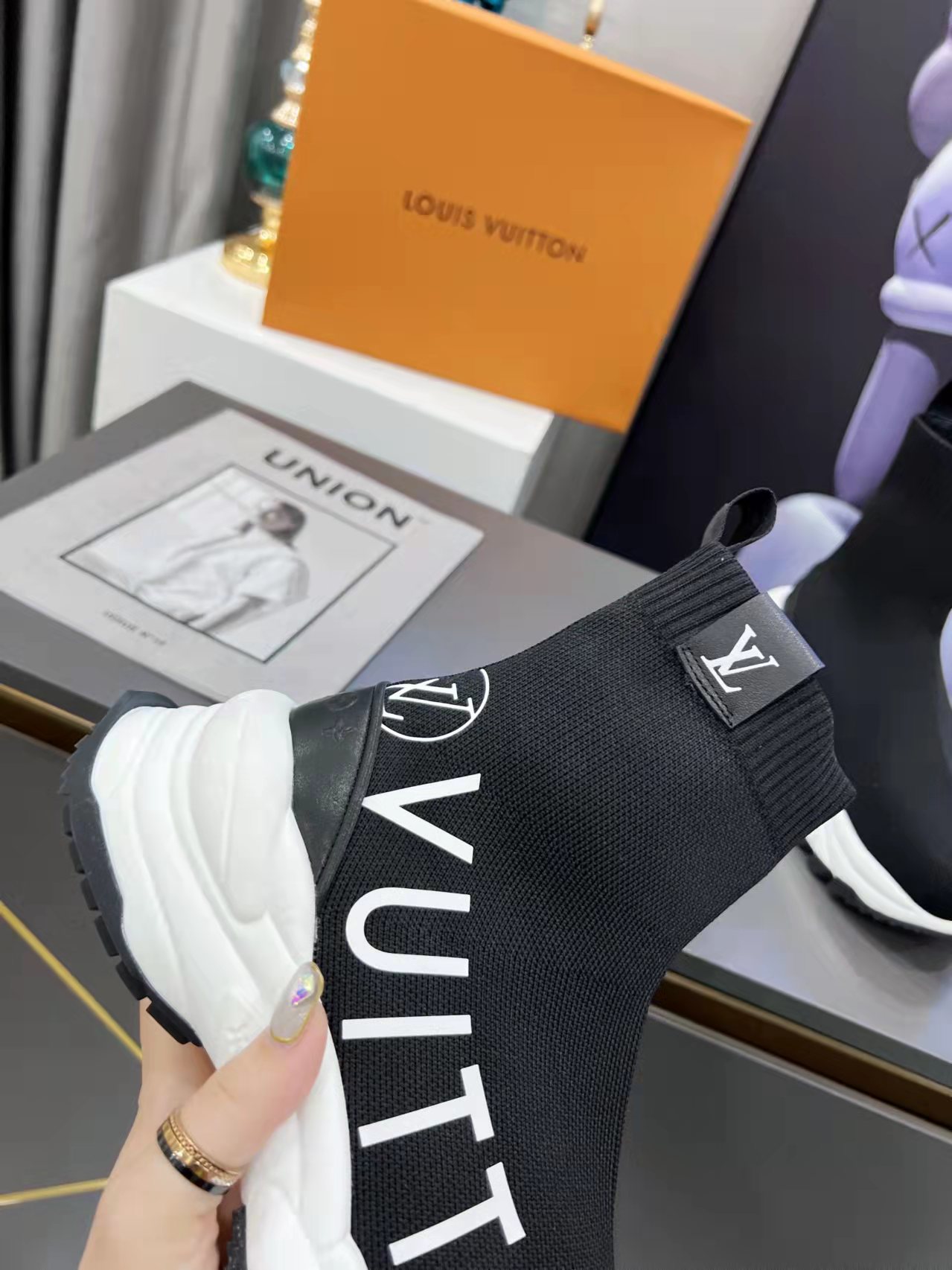 Low-Top Sneakers