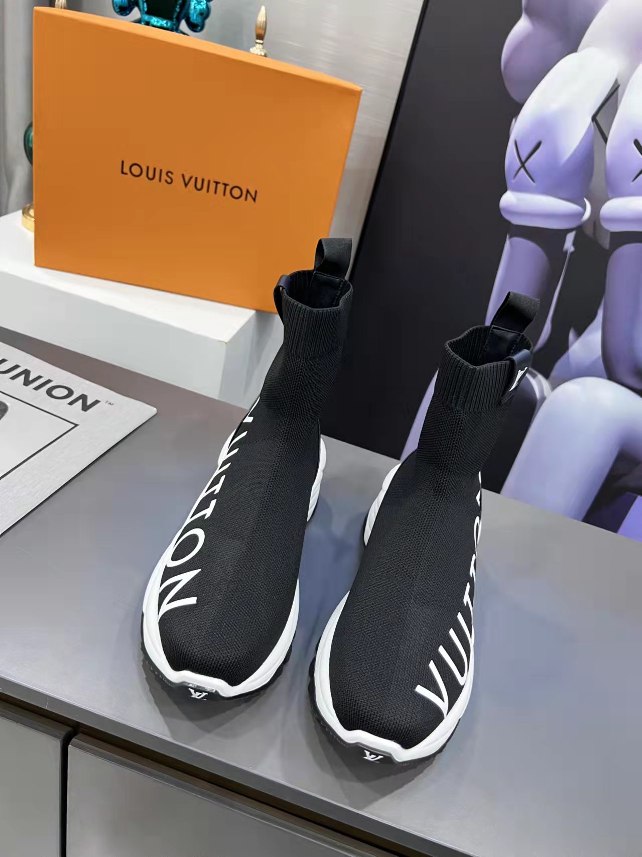 Low-Top Sneakers