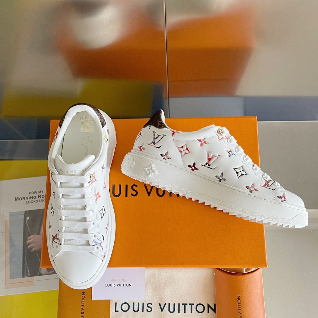 l**is V*t*n flat bottom shoes