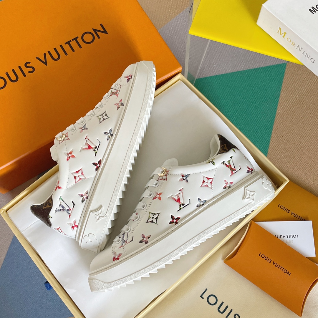 l**is V*t*n flat bottom shoes